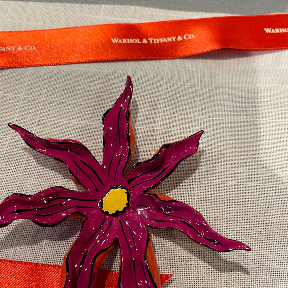 Small flower design by Andy Warhol